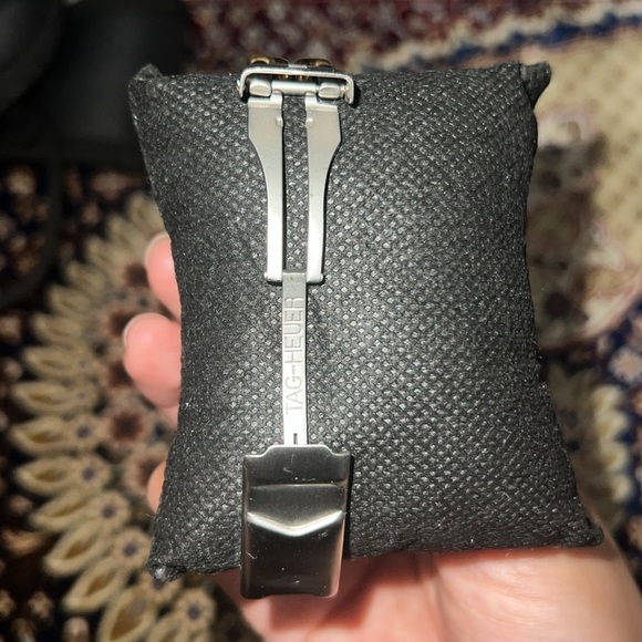 Tag heuer women’s Gold and Silver Two-Tone Watch - Picture 5 of 7